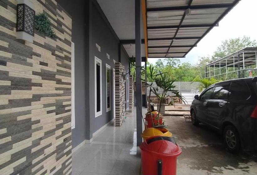 בית מלון כפרי Oyo 90054 Wisma Arafah