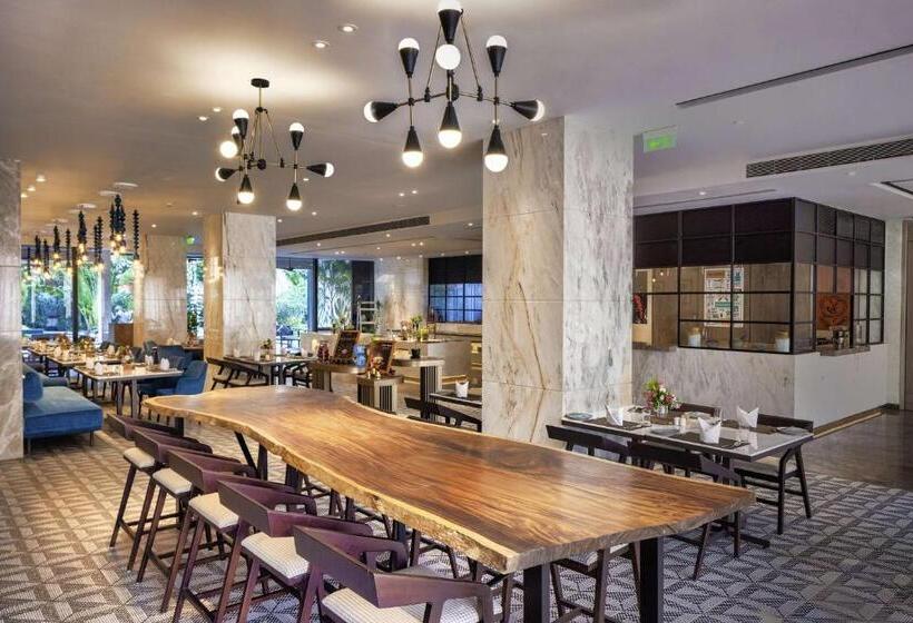 호텔 Radisson Blu Mumbai International Airport