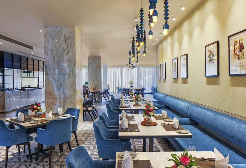 호텔 Radisson Blu Mumbai International Airport