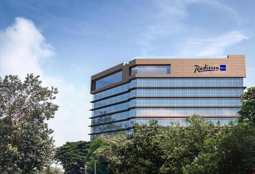 호텔 Radisson Blu Mumbai International Airport