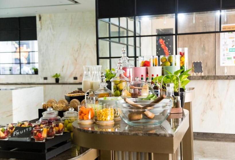 호텔 Radisson Blu Mumbai International Airport