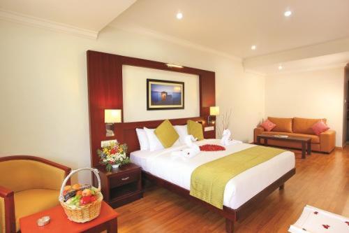 فندق Raj Regency