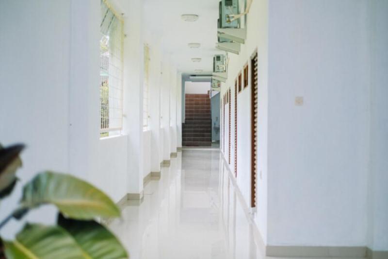 호텔 Reddoorz At Artomoro Guest House