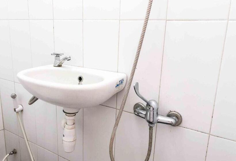 호텔 Reddoorz Near Eco Green Park Batu