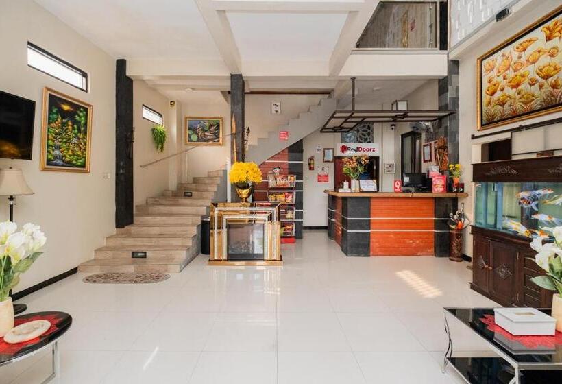 ホテル Reddoorz Near Kampung Inggris Pare