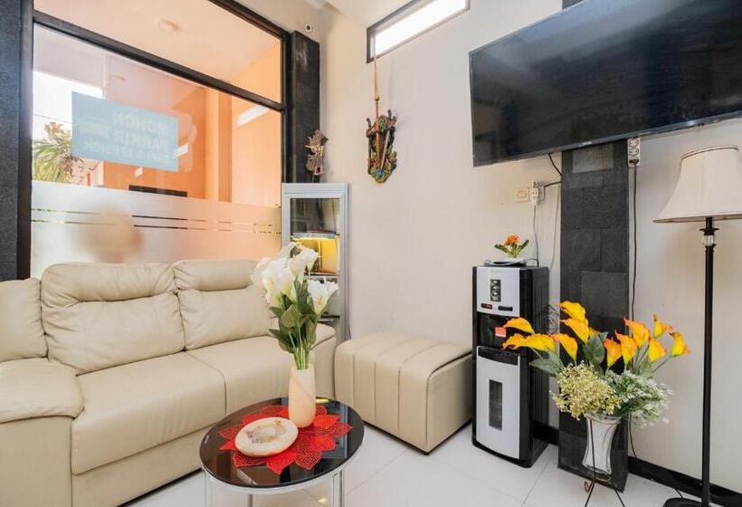 ホテル Reddoorz Near Kampung Inggris Pare