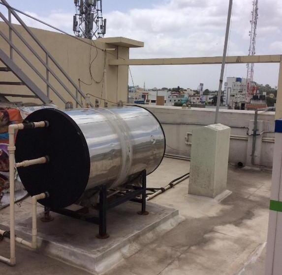 בית מלון כפרי Sri Vaari Residency