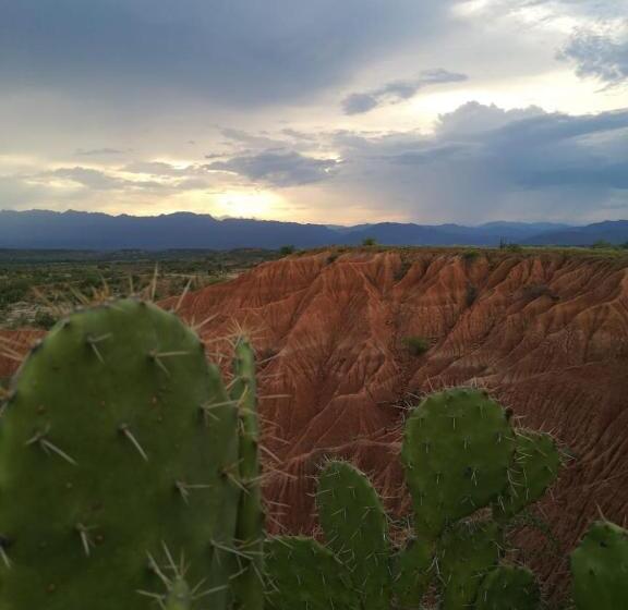 هتل Tatacoa Star Eco