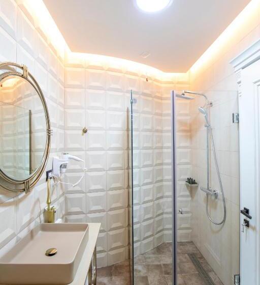 בית מלון כפרי Vila Ekrem