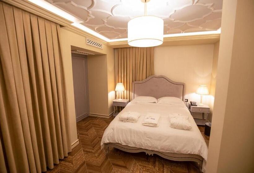 בית מלון כפרי Vila Ekrem