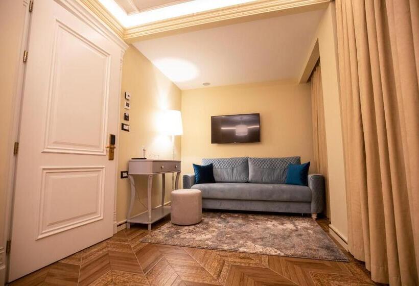 בית מלון כפרי Vila Ekrem