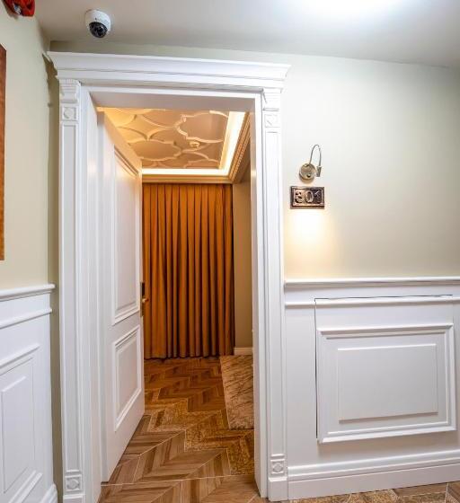 בית מלון כפרי Vila Ekrem