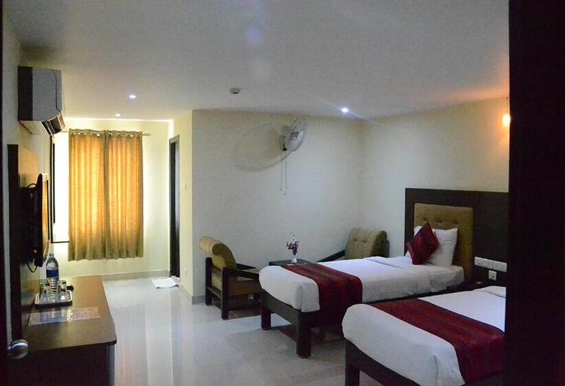 Mg Hotel Udayee International