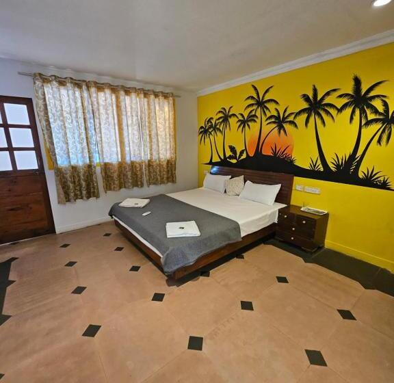 Piggy Hostel Calangute