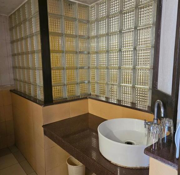 Piggy Hostel Calangute