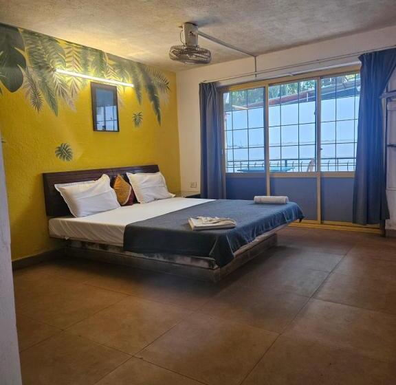 Piggy Hostel Calangute