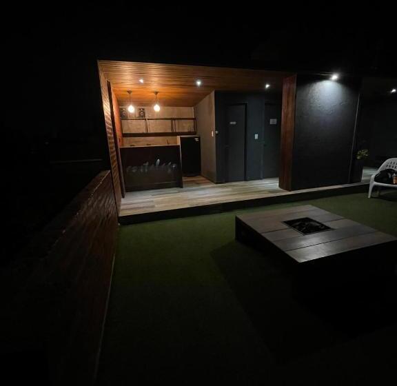 استراحتگاه Costalago Suites