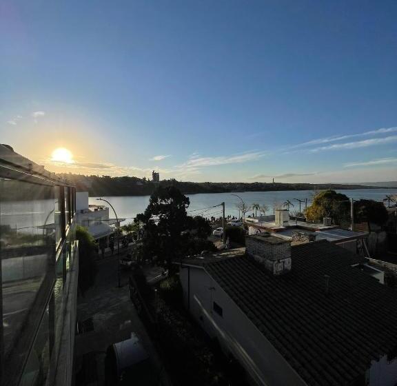 استراحتگاه Costalago Suites