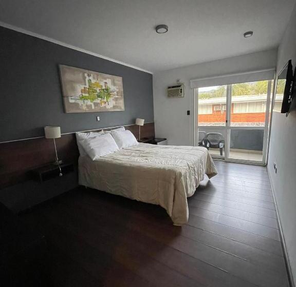 استراحتگاه Costalago Suites