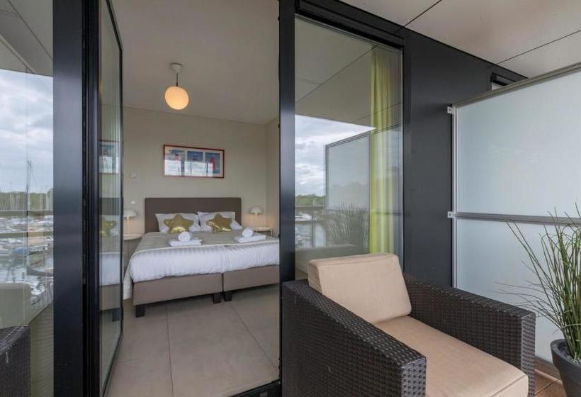 リゾートホテル Holidayappartement   Muidenweg 1p Arnemuiden