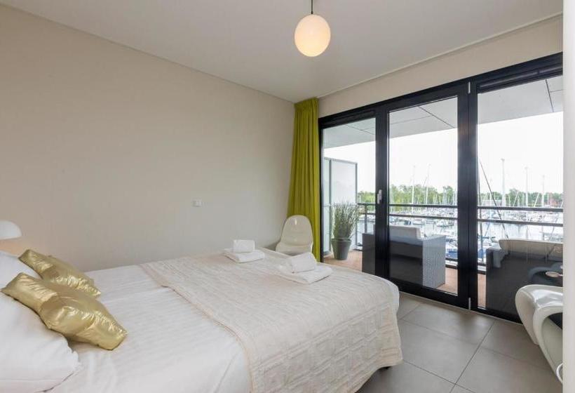 リゾートホテル Holidayappartement   Muidenweg 1p Arnemuiden