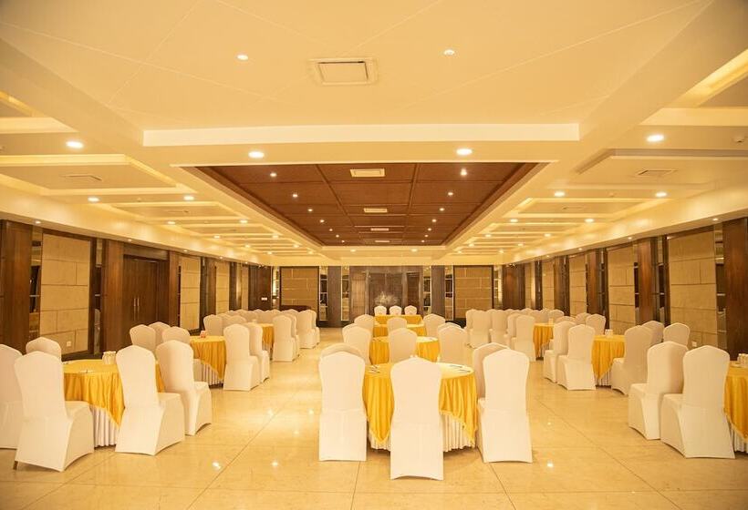 אתר נופש Om Vilas Benares, Varanasi