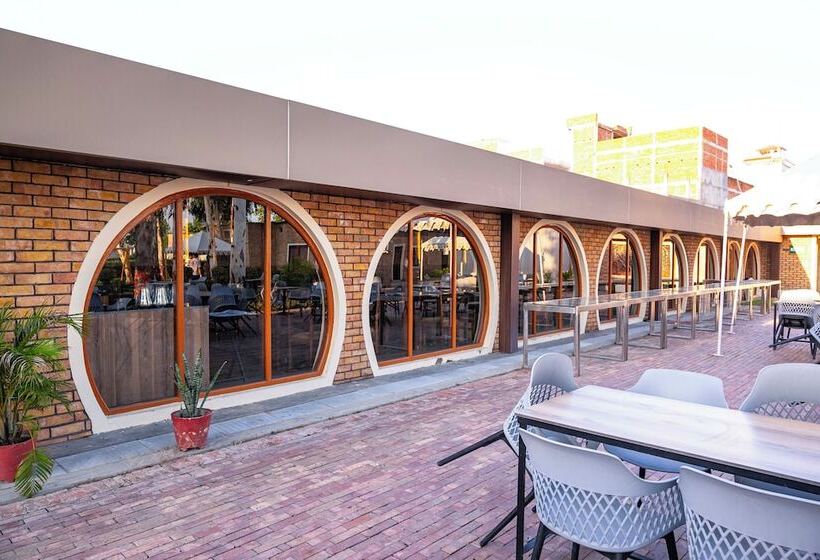 리조트 Om Vilas Benares, Varanasi