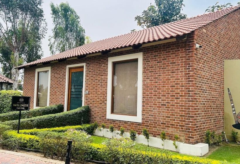 אתר נופש Om Vilas Benares, Varanasi