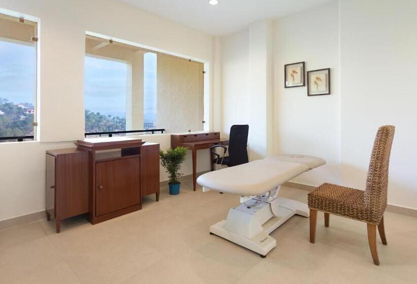 Suryavilas Luxury Resort & Spa