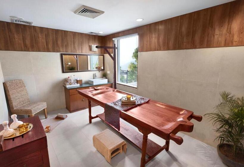 Suryavilas Luxury Resort & Spa