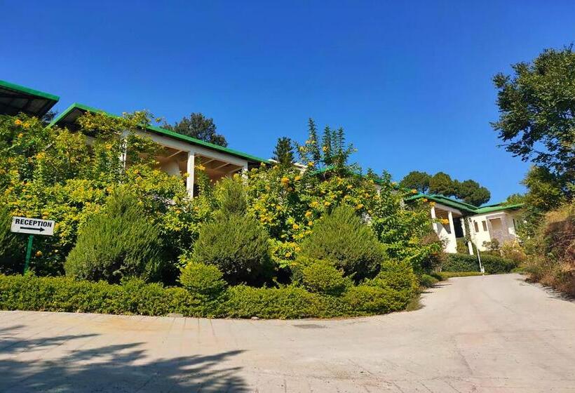 Suryavilas Luxury Resort & Spa