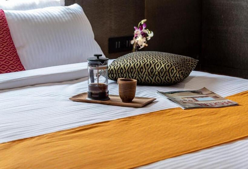 הוסטל The Cult Stay