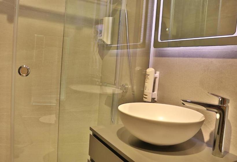 Saat Kula Luxury Rooms