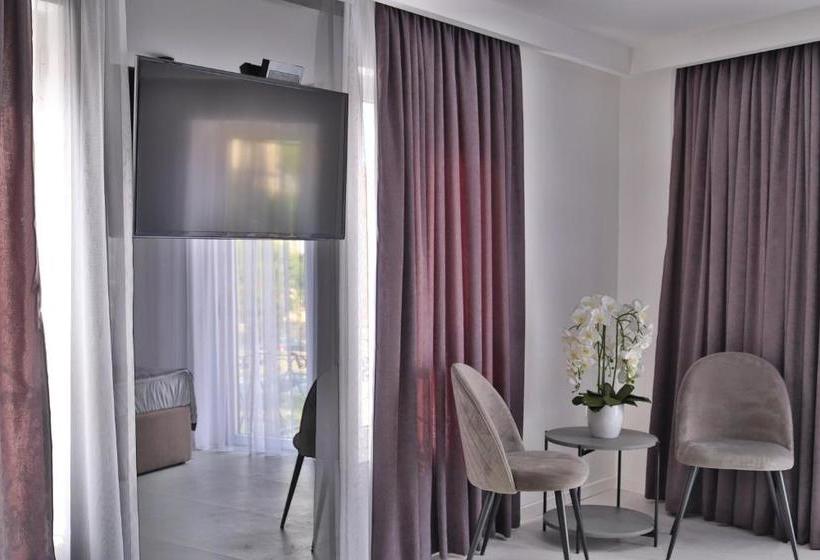 Saat Kula Luxury Rooms