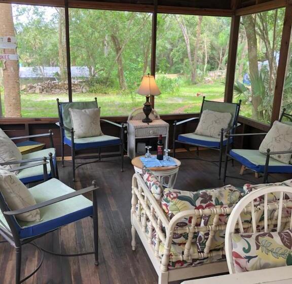 مبيت وإفطار Ardendales