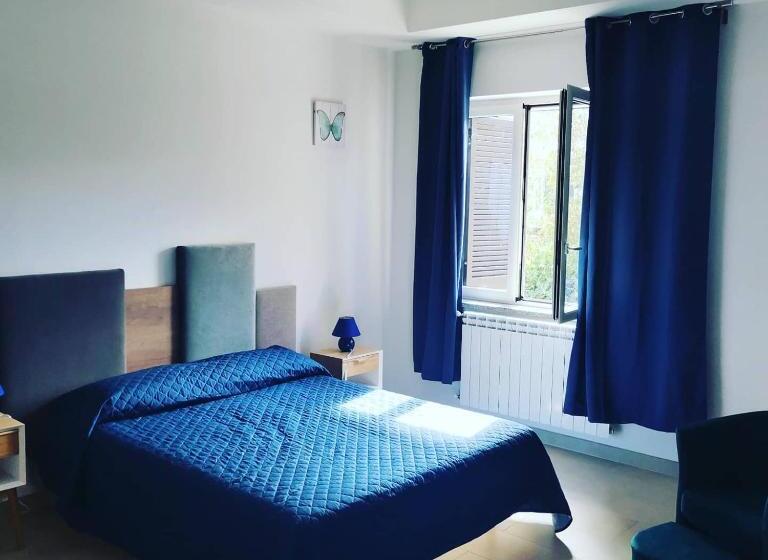 ベッドアンドブレックファースト Montesarchiorooms