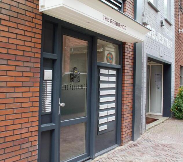 تختخواب و صبحانه The Residence Enschede