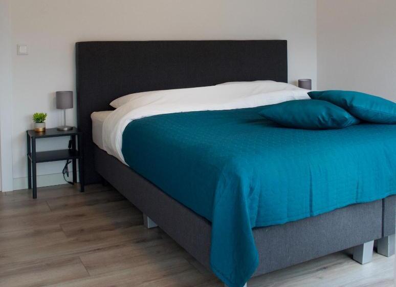 تختخواب و صبحانه The Residence Enschede