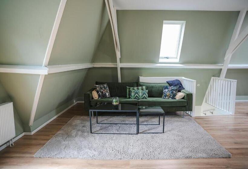 تختخواب و صبحانه The Residence Enschede