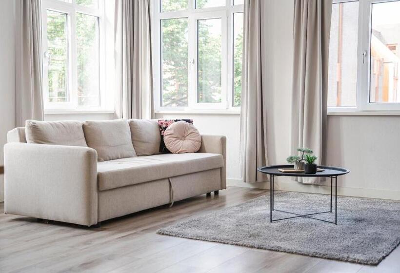 تختخواب و صبحانه The Residence Enschede