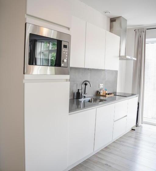 تختخواب و صبحانه The Residence Enschede