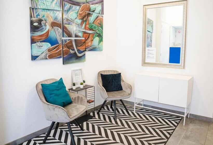 تختخواب و صبحانه The Residence Enschede