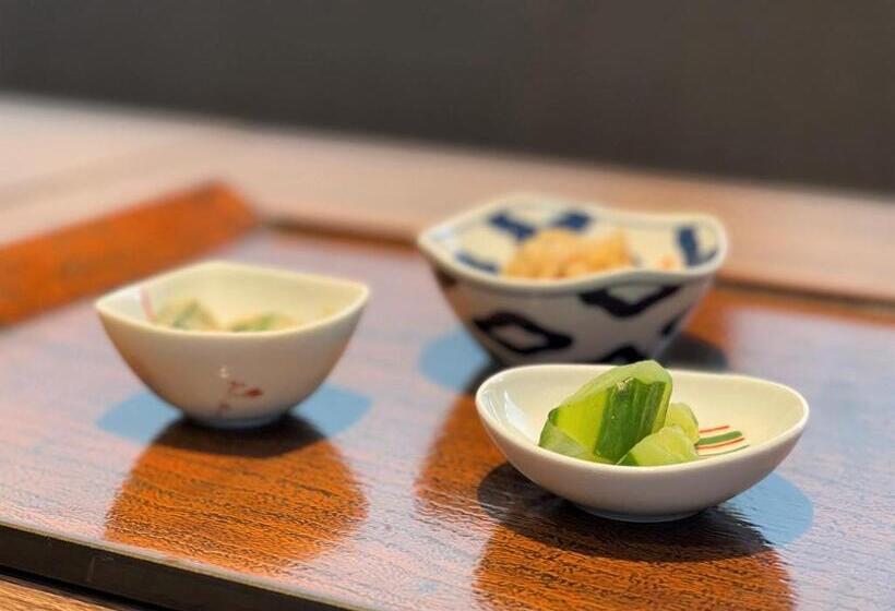 Henn Na Hotel Komatsu Ekimae