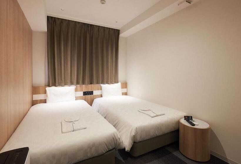 Henn Na Hotel Komatsu Ekimae