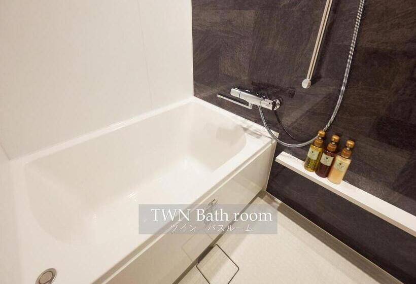 Henn Na Hotel Komatsu Ekimae