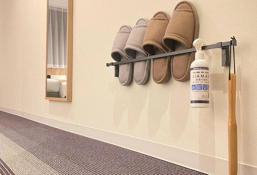 Henn Na Hotel Komatsu Ekimae