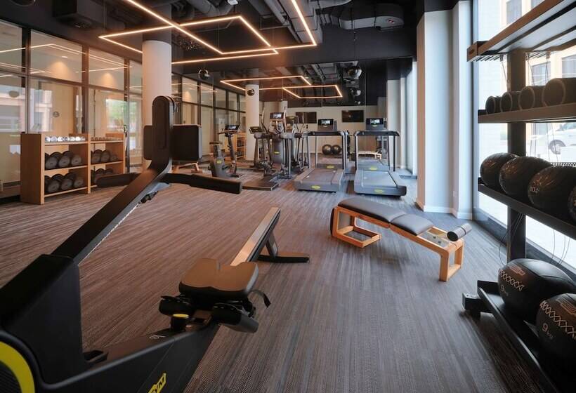 Adina Apartment Hotel Cologne