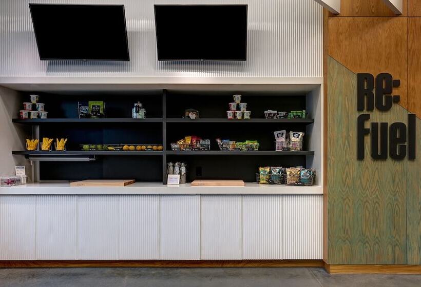 Отель Aloft Mooresville