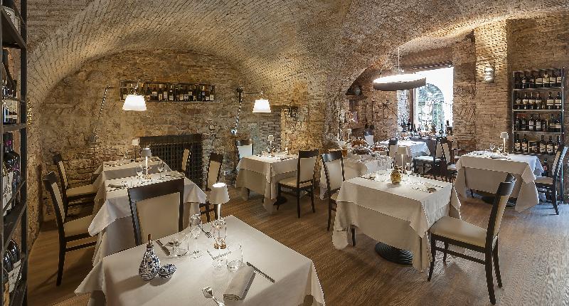 هتل Asisium Boutique