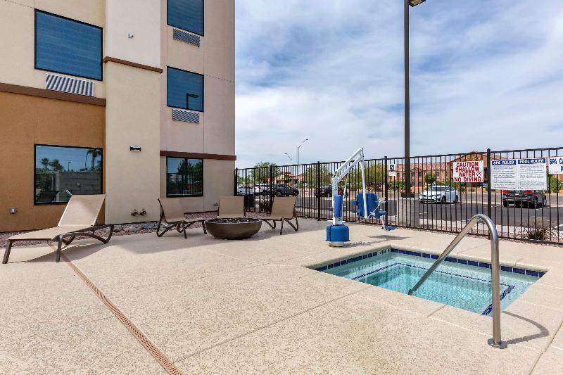 בית מלון כפרי Best Western Plus Casa Grande Inn & Suites